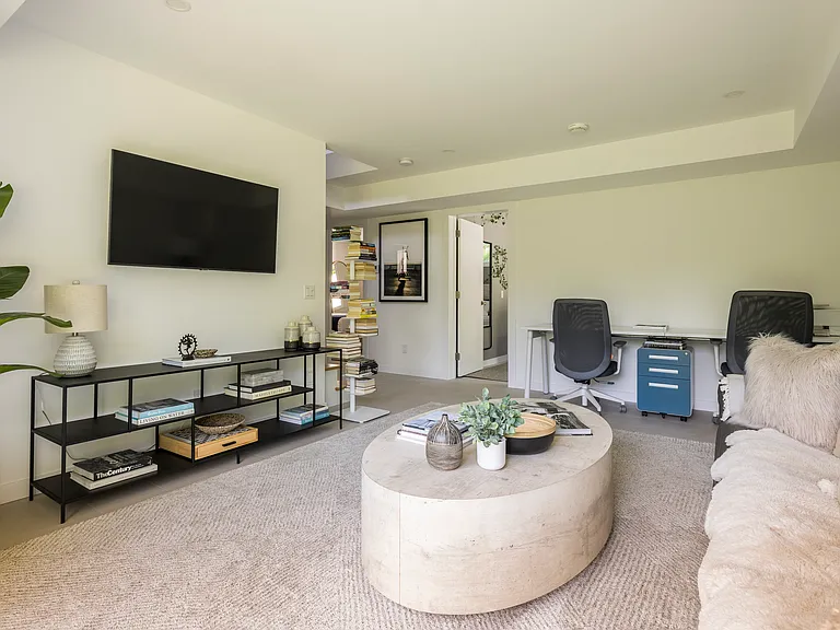 15 Margaret Dr — Photo 21