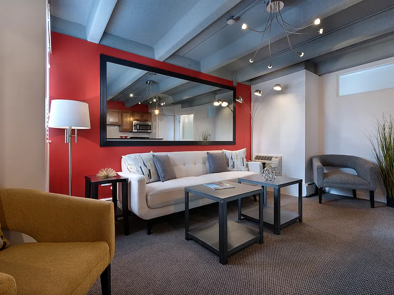 Sterling Boulder Apartments - Student Living — Photo 41