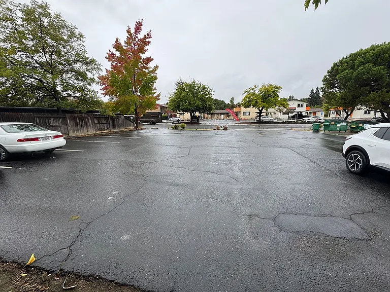 Mulberry Court Apartments — Photo 19
