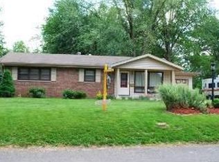 114 Elmer St, Troy, IL 62294
