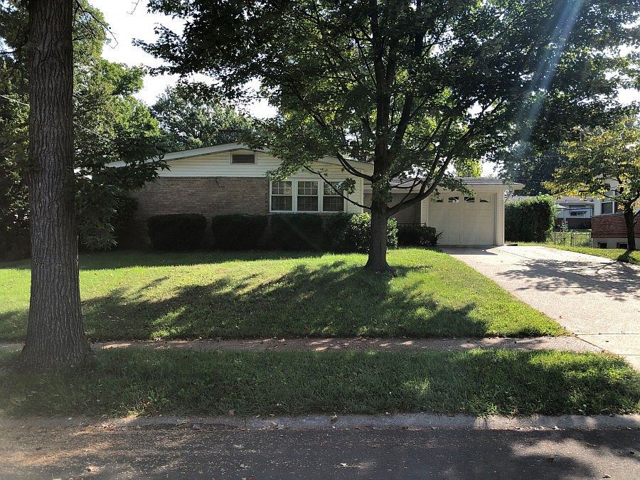 1st image of 1710 Fairmount Dr
