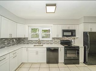 443 Old Country Rd FLOOR 1, Melville, NY 11747