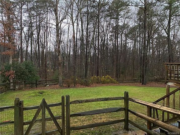 2nd image of 1906 Tunbridge Dr