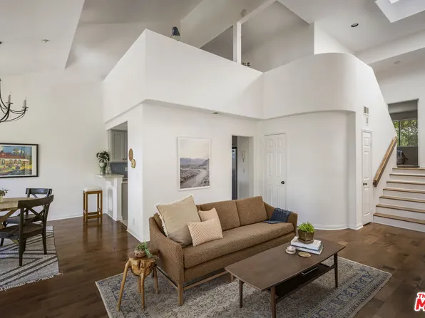 48 E Sierra Madre Blvd, Sierra Madre, CA 91024