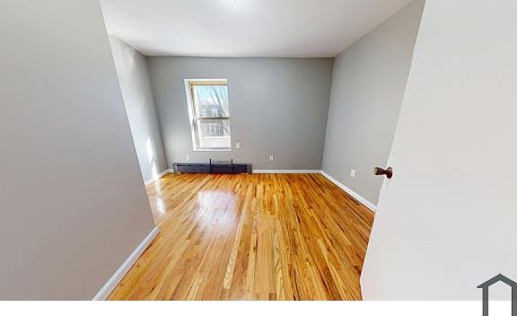 5th image of 136 Osgood Ave #Penthouse