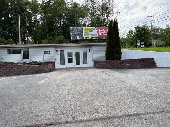 966 & 962 Hamlin Hwy, Lake Ariel, PA 18436