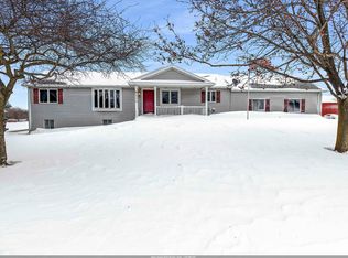 W4770 Ertl Rd, MENASHA, WI 54952