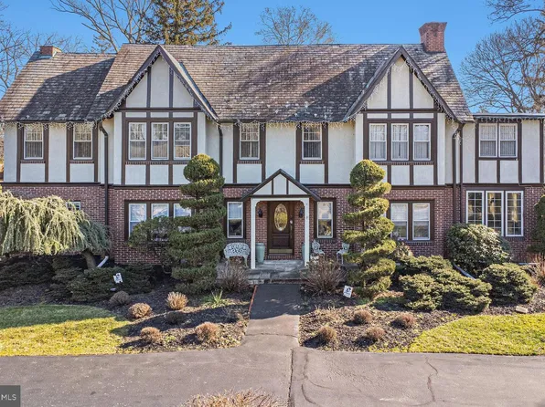 1406 Plymouth Blvd, Plymouth Meeting, PA 19462