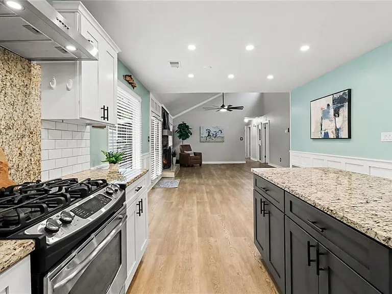 210 Fireside Way — Photo 12