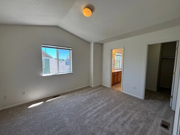 802 Waterglen Dr #K48 — Photo 7