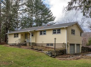 11 Chimney Rock Rd, Kent, CT 06757