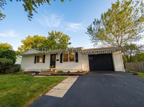 689 Laurel Ave, Wauconda, IL 60084