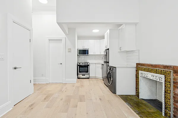 Rented by Freestone Property Group | media 6