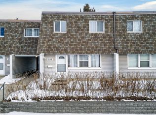 Village On The Green, Edmonton, AB T5A 1H2