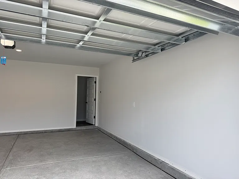 6418 Swainson St SW — Photo 14