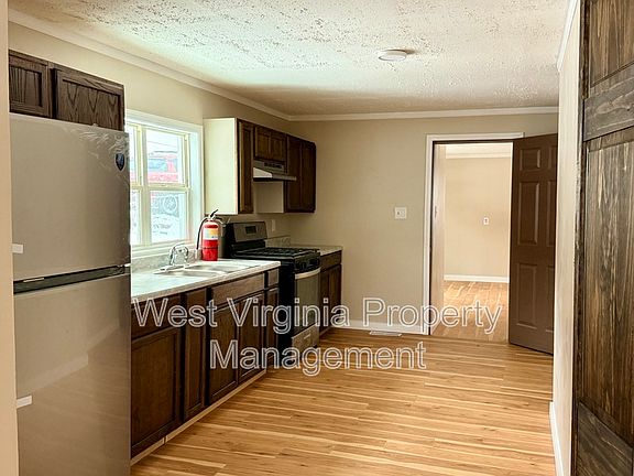 5th image of 172 Sullivan Rd