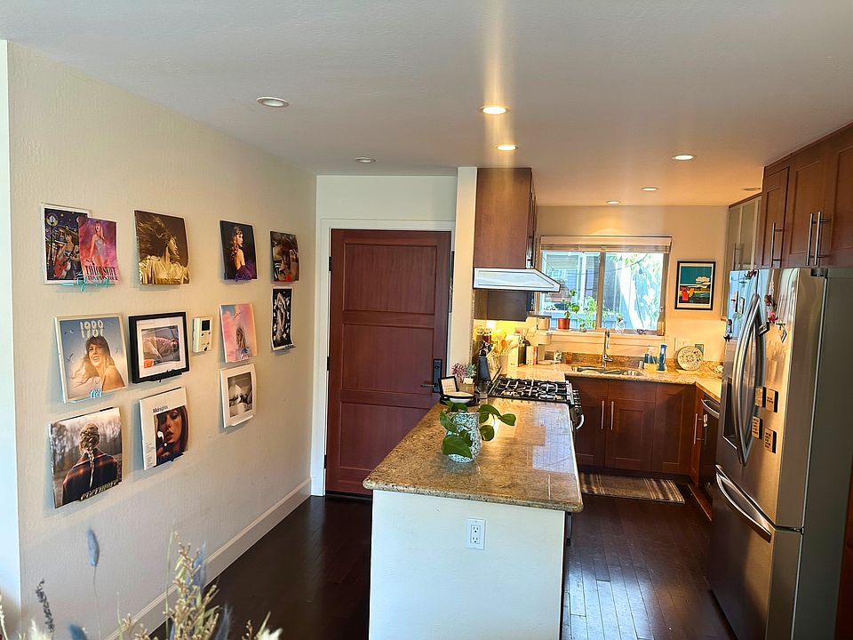 1st image of 3010 Sacramento St APT 2