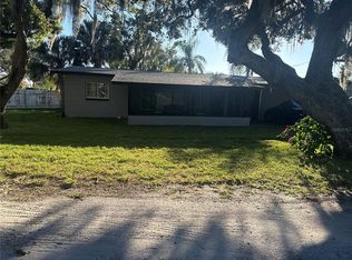 903 N Harbor Terrace Rd, Tavares, FL 32778