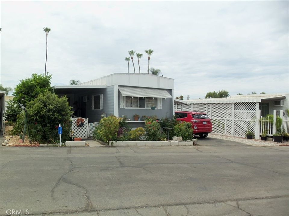 1st image of 1600 S San Jacinto Ave Space 125