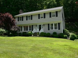 35 Mayberry Rd, Chappaqua, NY 10514