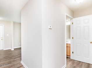 2013 Cherry Creek Rd, La Grange, KY 40031