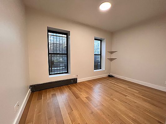 5th image of 323 Knickerbocker Ave #A