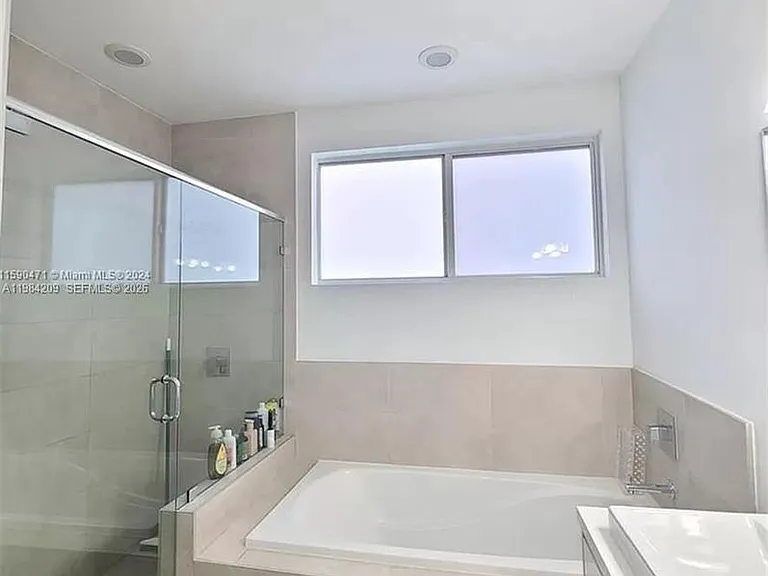 7240 NW 103rd Path — Photo 18
