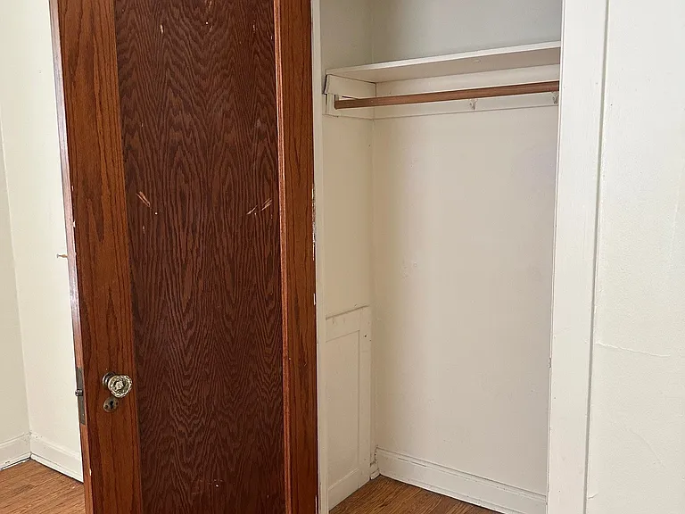 4305 N Marlborough Dr — Photo 10