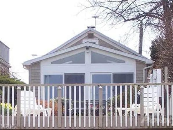 325 Eagle St, South Haven, MI 49090