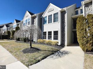 30 Bridgewater Dr, Marlton, NJ 08053