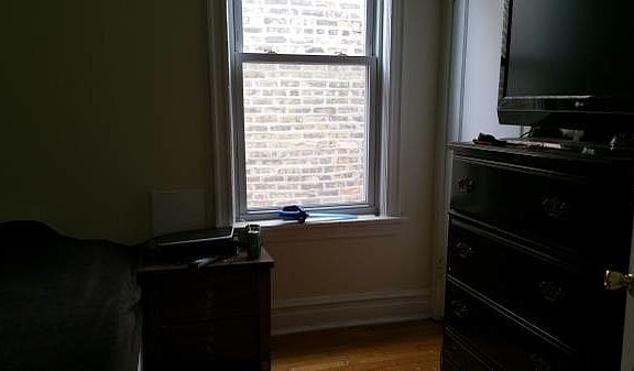 5th image of 3812 W Diversey Ave
