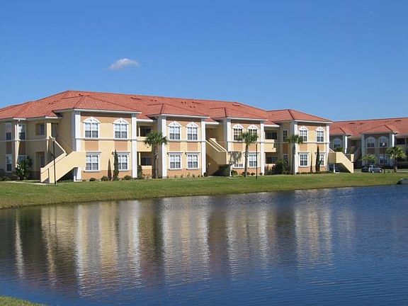 2nd image of 1000 Villagio Cir #208-13