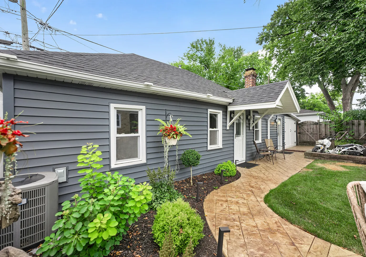 1 bed, 1000 sqft, $2,150 — Photo 3