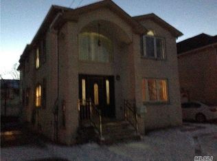 7636 263rd St, Glen Oaks, NY