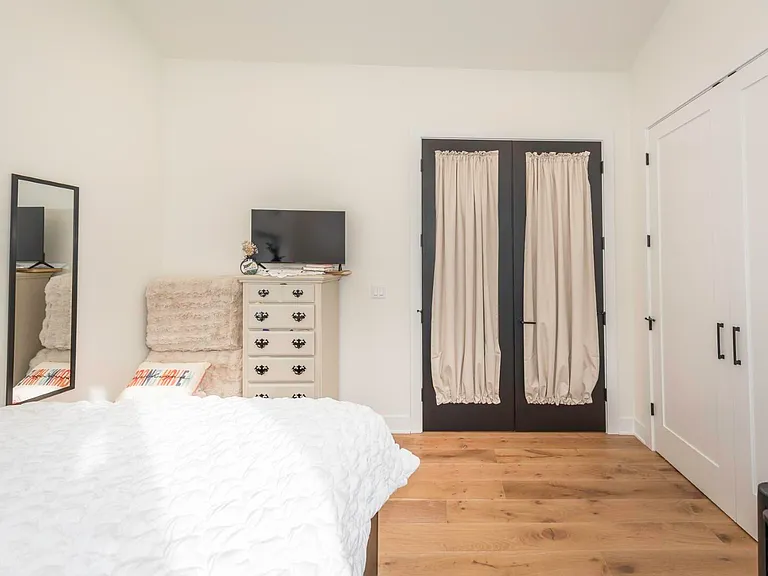 1858 Upland Dr — Photo 36