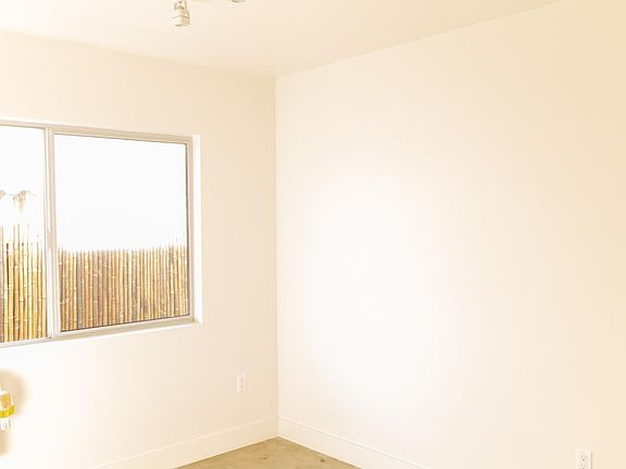 4th image of 2618 W Avenue 31 #1