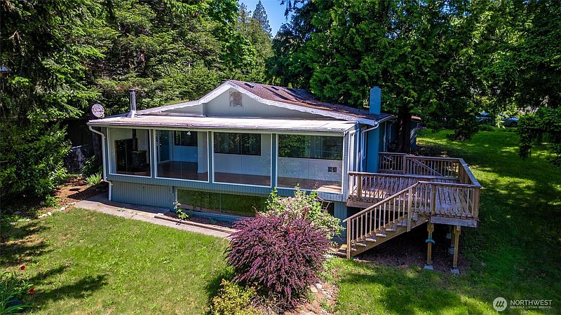 4th image of 2553 Mackenzie Road