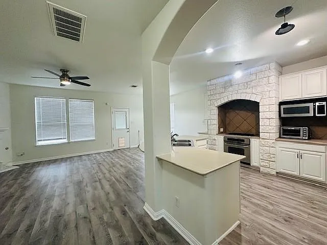 18501 Blue Pond Dr — Photo 6
