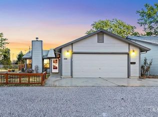 488 N Chambers Ln, Boise, ID 83706