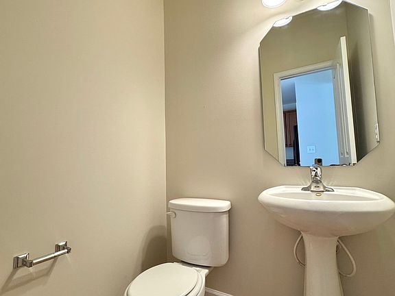 2nd floor powder room
