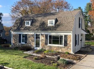 24 Harwood St, Oxford, MA 01540