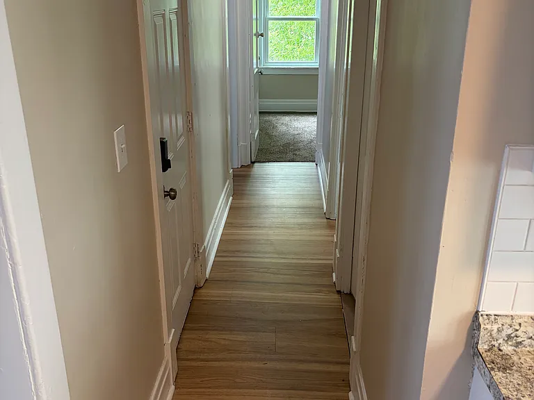 429 Lisbon Ave #1 — Photo 8