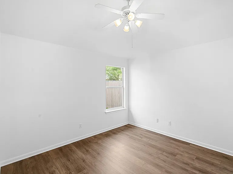 2305 Boulder Run — Photo 21