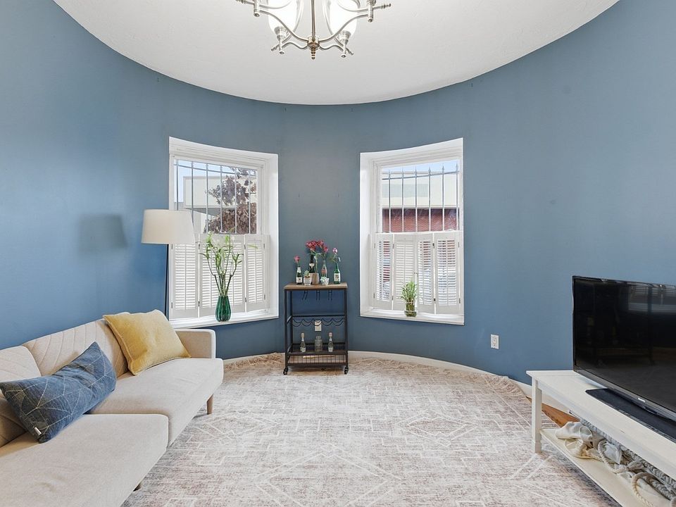 1st image of 881 Harrison Ave APT 1