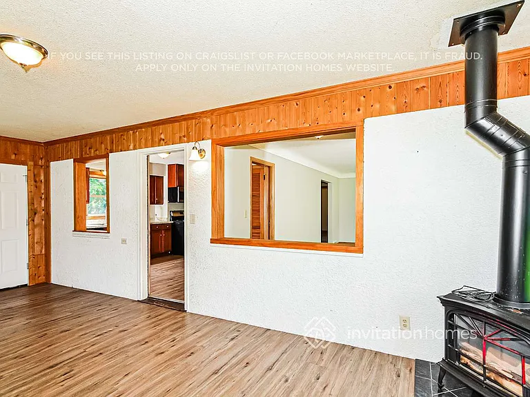 5801 Irving Ave N — Photo 11