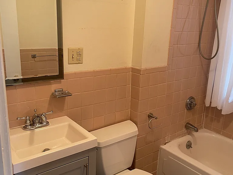 52 Valley St #1A — Photo 17