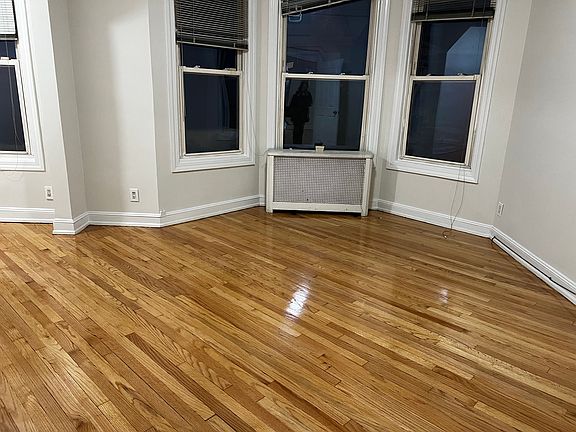 5th image of 248 Parker St #2