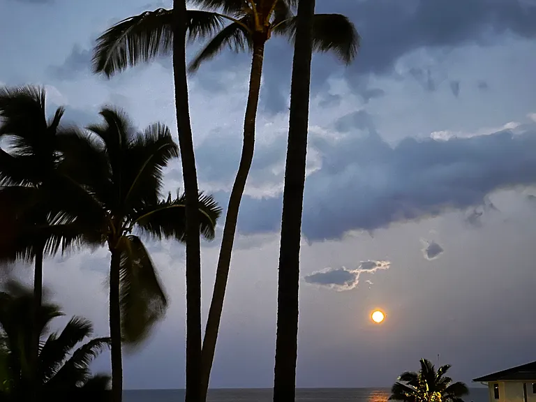 Moonrise from upper covered lanai