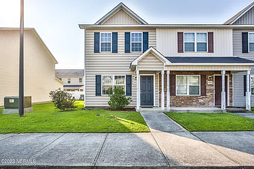 4001 Banister Loop Photo 1