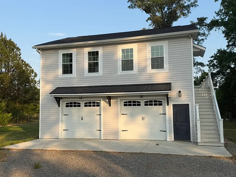 712 Parkers Ferry Rd — Photo 1